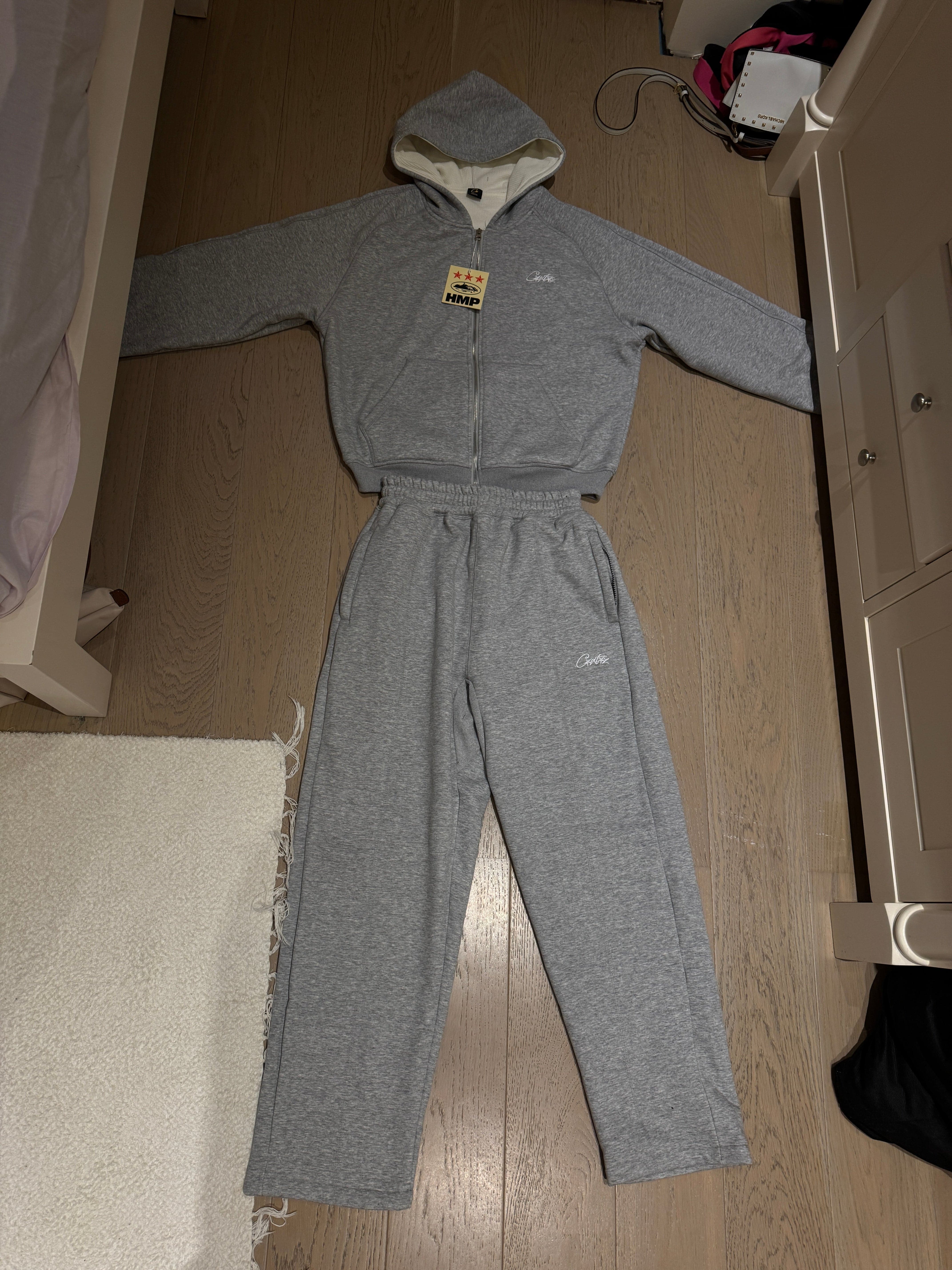 Cortez tracksuit - Eestileiud
